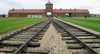 Hace falta un gobierno para hacer un Auschwitz
